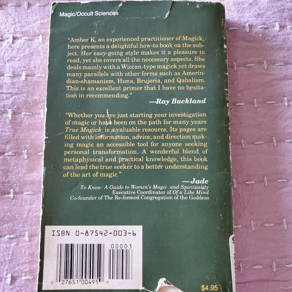 Books - Picture 4 of 10